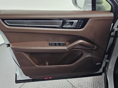 صورة مصغرة 14 لـ 2022 Porsche CAYENNE