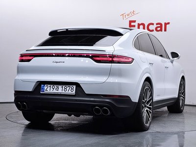 2022 Porsche CAYENNE — фото 3