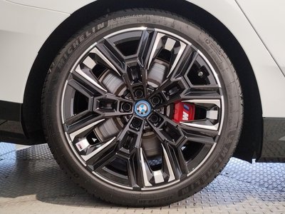 2025 BMW I5 TOURING thumbnail 39