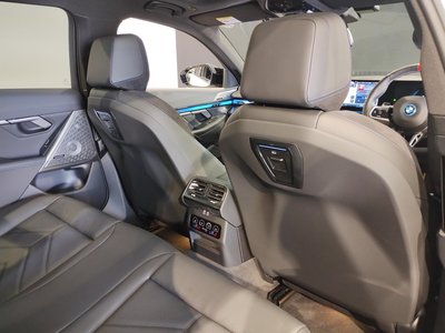2025 BMW I5 TOURING thumbnail 40