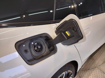 2025 BMW I5 TOURING thumbnail 76