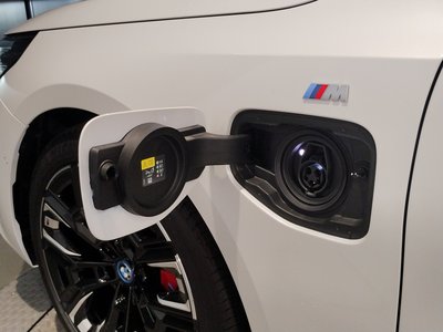 2025 BMW I5 TOURING thumbnail 35