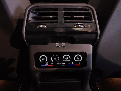 2025 BMW I5 TOURING thumbnail 44