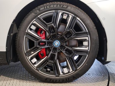 2025 BMW I5 TOURING thumbnail 38