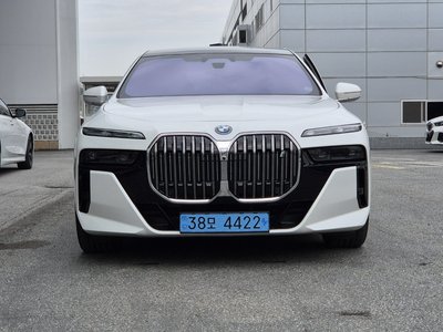 BMW I7 - 2