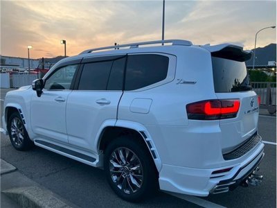 TOYOTA LAND CRUISER 300 - 2