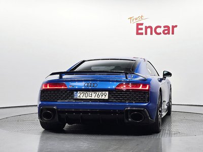 AUDI R8 - 4