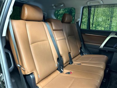 TOYOTA LAND CRUISER PRADO - 9