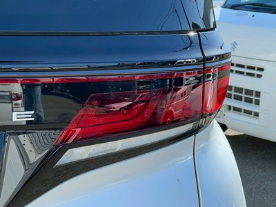 TOYOTA VELLFIRE - 10