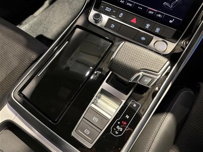 2020 AUDI Q8 thumbnail 27