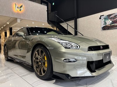 NISSAN GT-R - 4