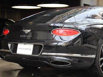 BENTLEY CONTINENTAL GT - 8