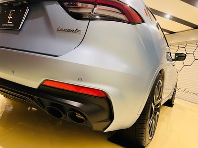 2023 Maserati LEVANTE — миниатюра 23