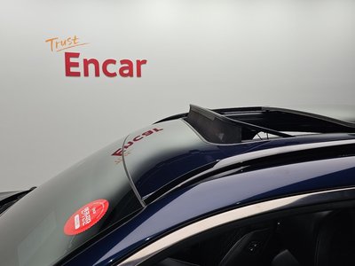 2021 Genesis GV70 thumbnail 17