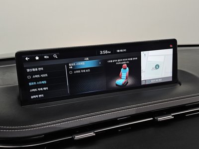 2021 Genesis GV70 thumbnail 19