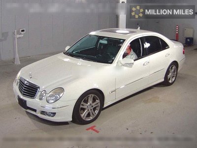 MERCEDES-BENZ E-CLASS - 4