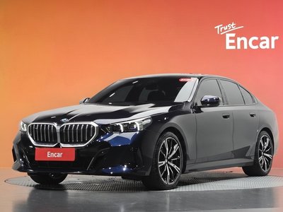 صورة 1 لـ 2026 BMW 5 SERIES