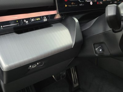 صورة مصغرة 27 لـ 2026 BMW 5 SERIES
