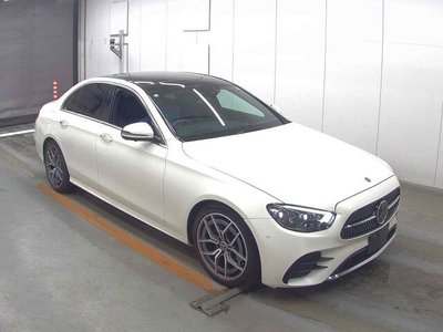 2021 Mercedes-BENZ E-CLASS photo 1