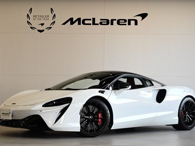 MCLAREN ARTURA - 6