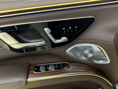 MERCEDES-BENZ EQS SUV - 9