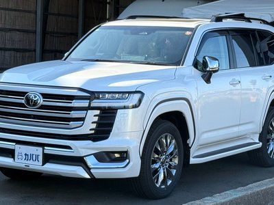 TOYOTA LAND CRUISER 300 ZX