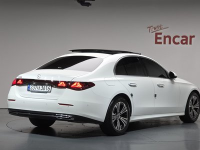 صورة 3 لـ 2024 Mercedes-BENZ E-CLASS