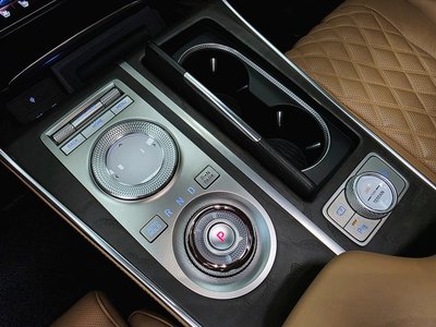 2022 Genesis GV80 — миниатюра 13