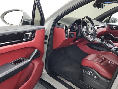 PORSCHE CAYENNE - 10