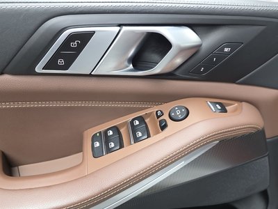 2022 BMW X5 thumbnail 18