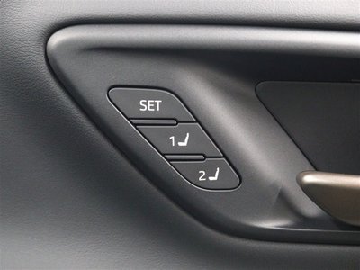 TOYOTA CROWN SPORT - 8