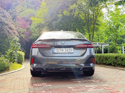 2024 BMW 5 SERIES 照片 3