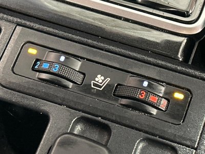 TOYOTA LAND CRUISER PRADO - 4