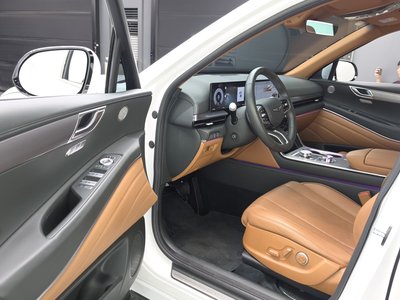 صورة 10 لـ 2024 Genesis GV80