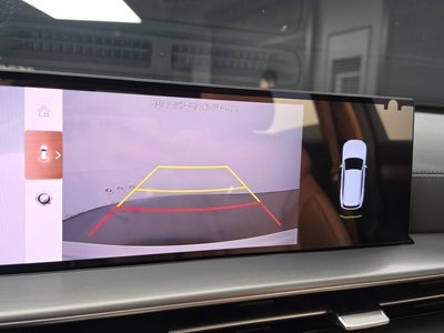 2024 Genesis GV80 thumbnail 17