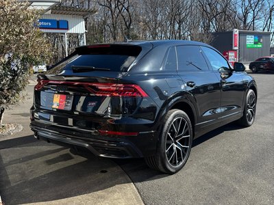 AUDI Q8 - 4