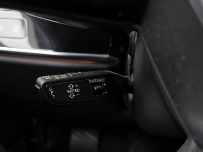 2021 AUDI A8 — миниатюра 32