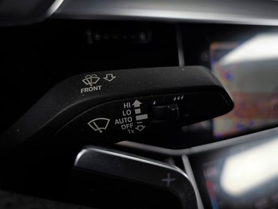 2021 AUDI A8 — миниатюра 31
