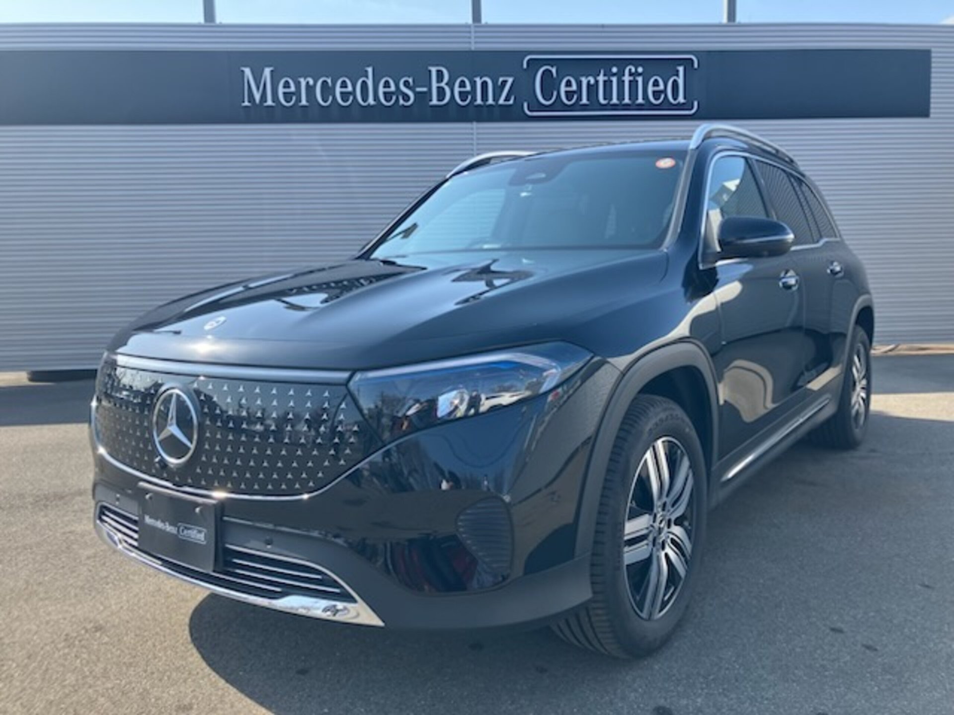 MERCEDES-BENZ EQB - View 1