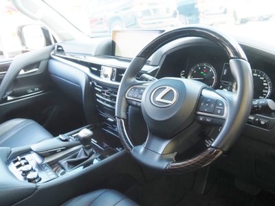 صورة مصغرة 61 لـ 2018 Lexus LX