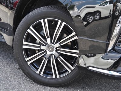 صورة مصغرة 18 لـ 2018 Lexus LX