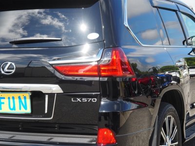 صورة مصغرة 72 لـ 2018 Lexus LX