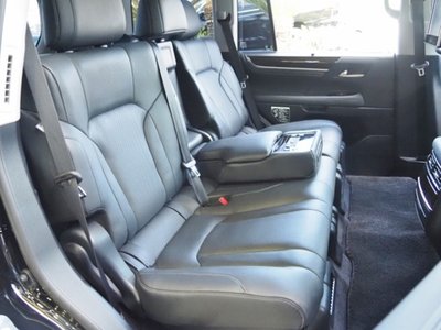 صورة مصغرة 31 لـ 2018 Lexus LX