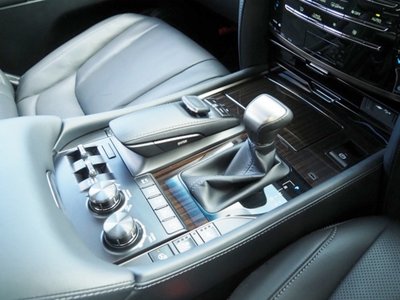 صورة مصغرة 57 لـ 2018 Lexus LX