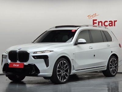 2025 BMW X7 照片 1