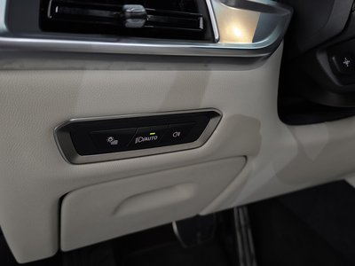 2025 BMW X7 thumbnail 27