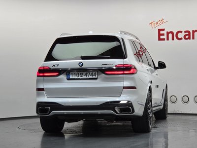 2025 BMW X7 照片 3