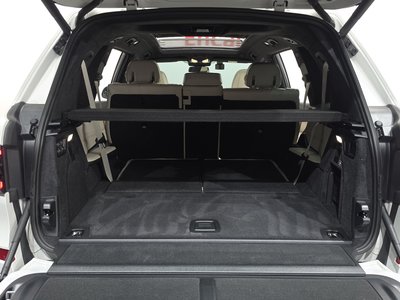 2025 BMW X7 thumbnail 25