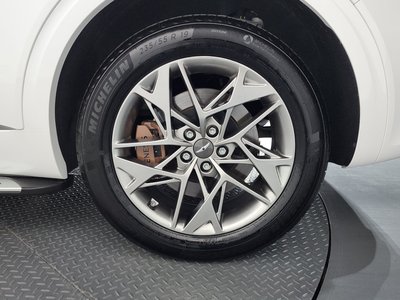 2022 Genesis GV70 photo 8