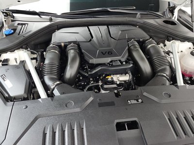 2022 Genesis GV70 photo 7